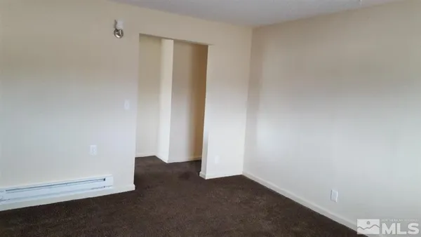 $389,000 | 126 E Street, Hawthorne, NV 89415