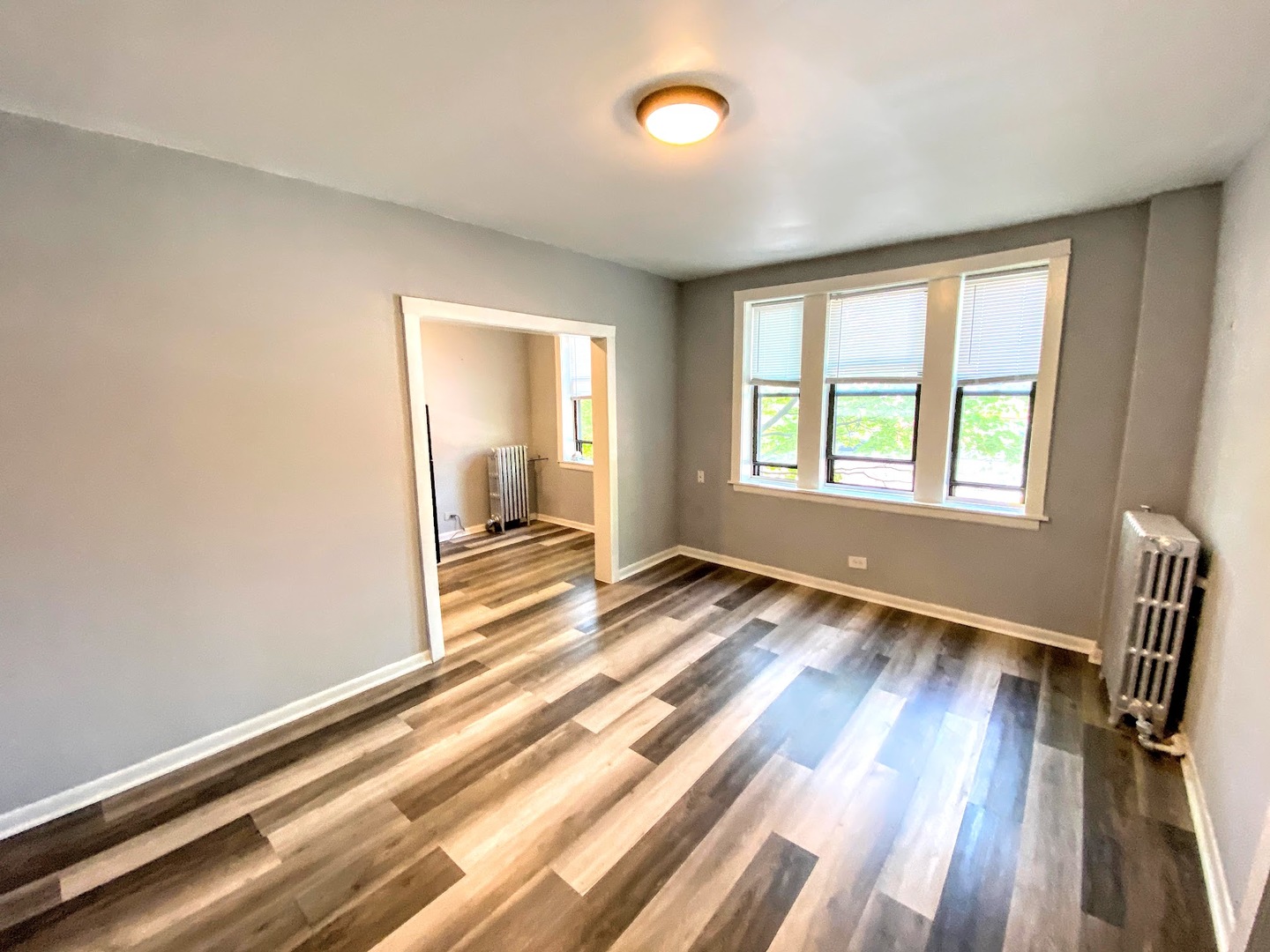 839 West Sheridan Road, Unit 214 Chicago, IL 60613 - Photo 4 of 12 Gallery Image 4