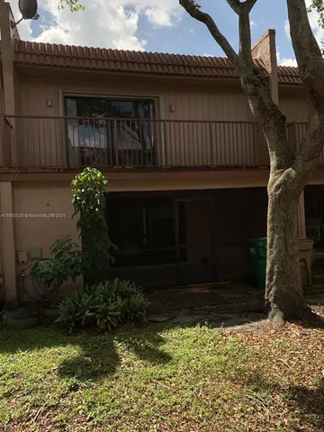 $2,500 | 11 Madrid Lane, Unit 218, Davie, FL 33324