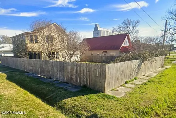 $199,500 | 102 North Cunningham Street, Rayne, LA 70578