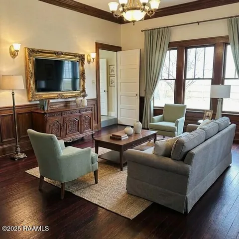 $199,500 | 102 North Cunningham Street, Rayne, LA 70578