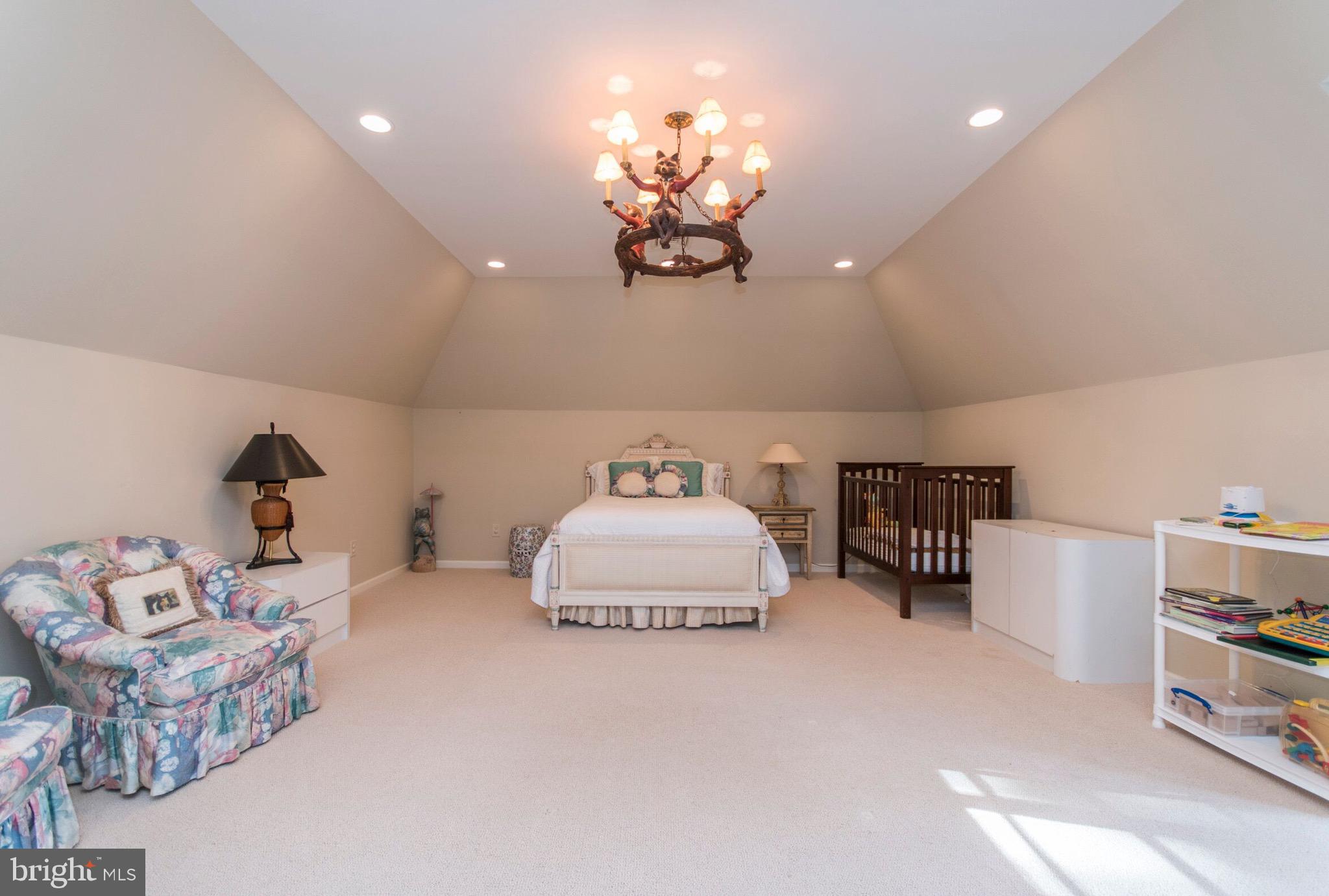 1045 Susquehanna Road Rydal, PA 19046 - Photo 29 of 42