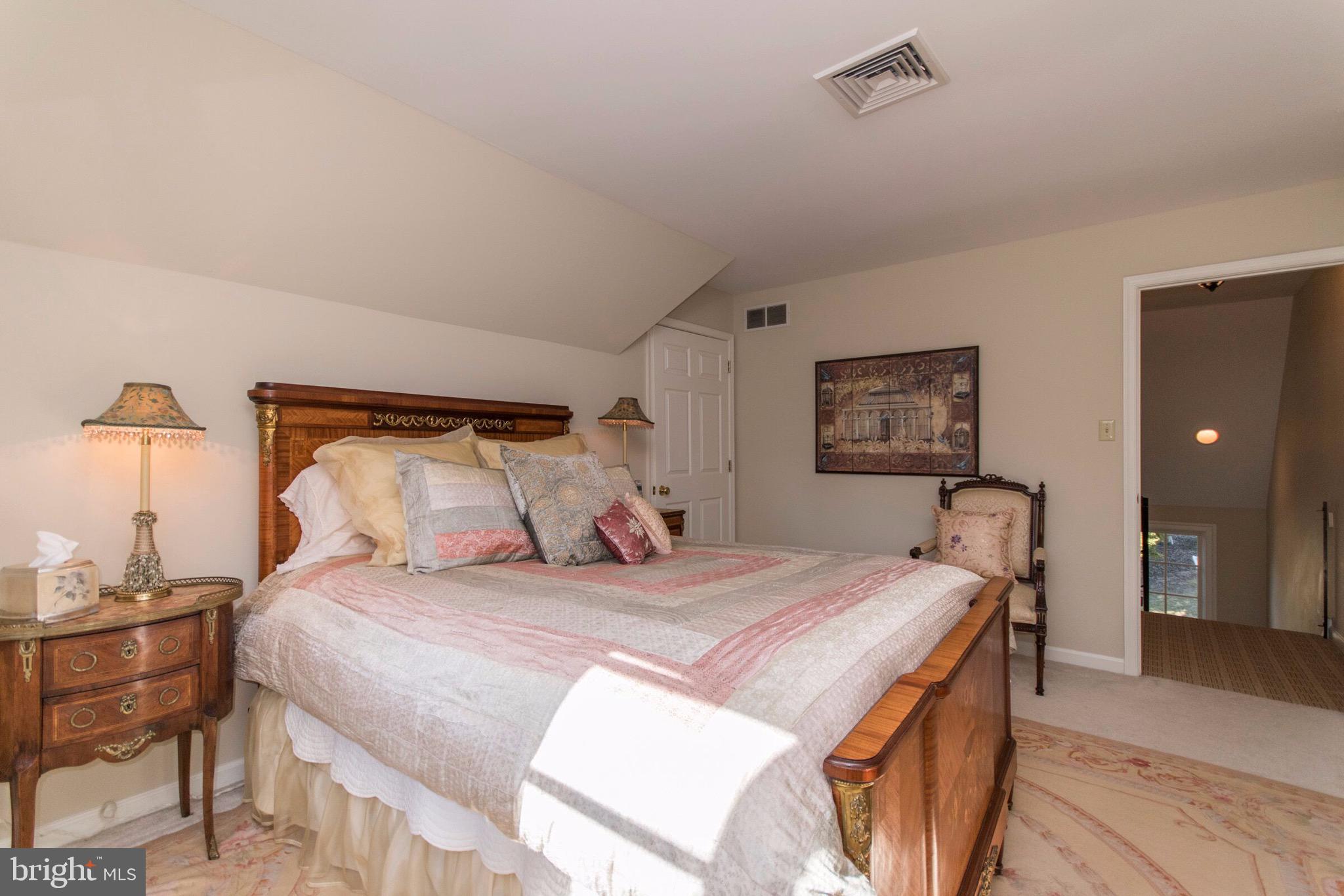 1045 Susquehanna Road Rydal, PA 19046 - Photo 31 of 42