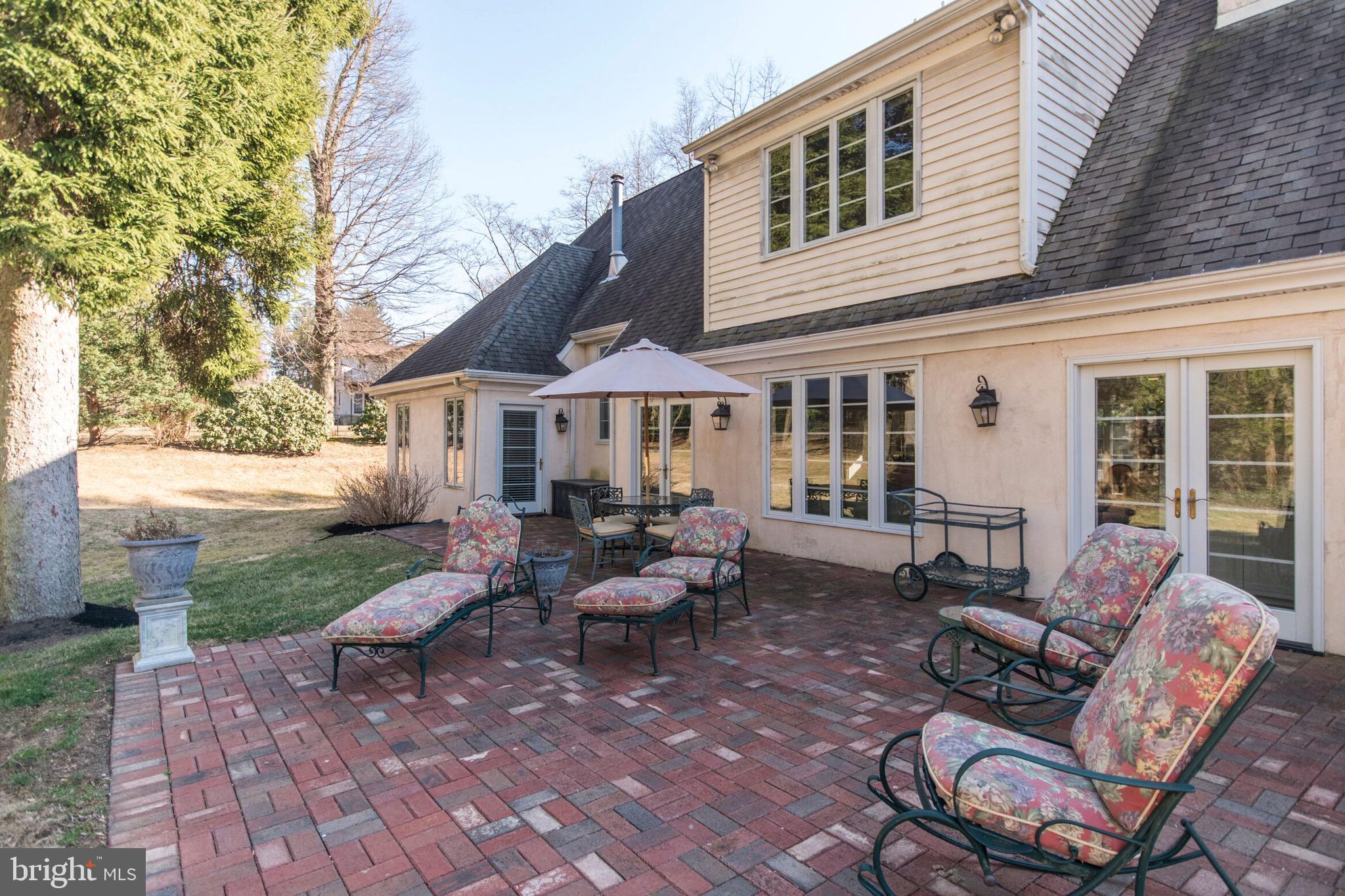 1045 Susquehanna Road Rydal, PA 19046 - Photo 37 of 42