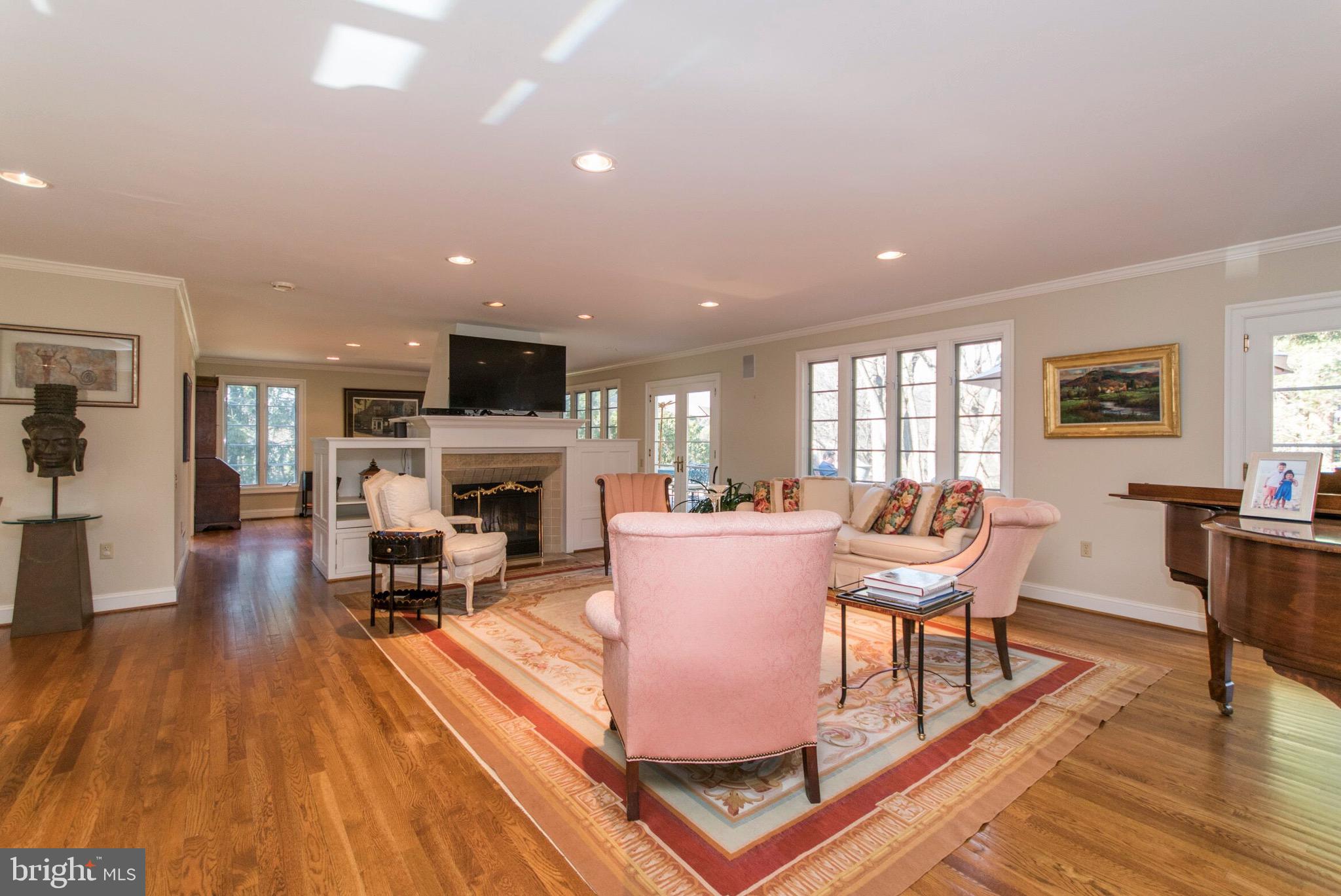 1045 Susquehanna Road Rydal, PA 19046 - Photo 6 of 42