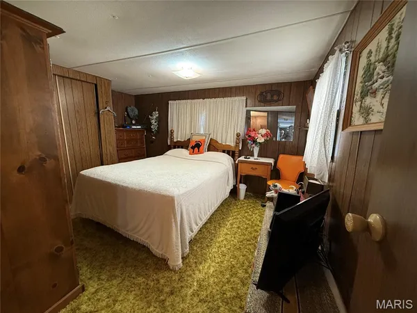 $325,000 | 751 Torrens Street, Tilden, IL 62292