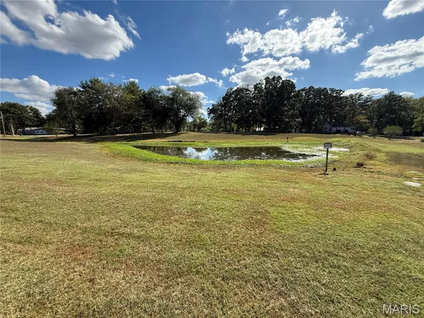 $325,000 | 751 Torrens Street, Tilden, IL 62292