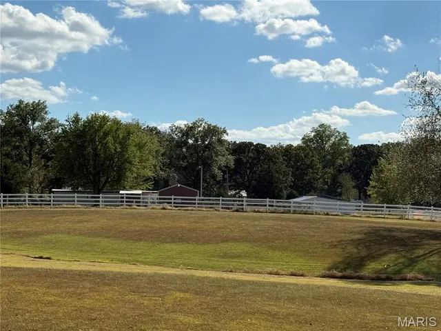 $325,000 | 751 Torrens Street, Tilden, IL 62292