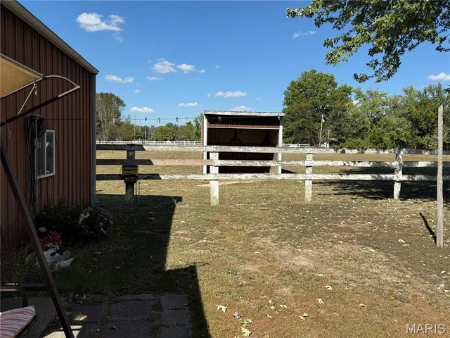 $325,000 | 751 Torrens Street, Tilden, IL 62292