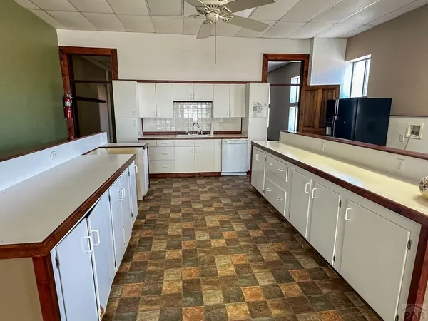 $110,000 | 200 South Main Street, Holly, CO 81047