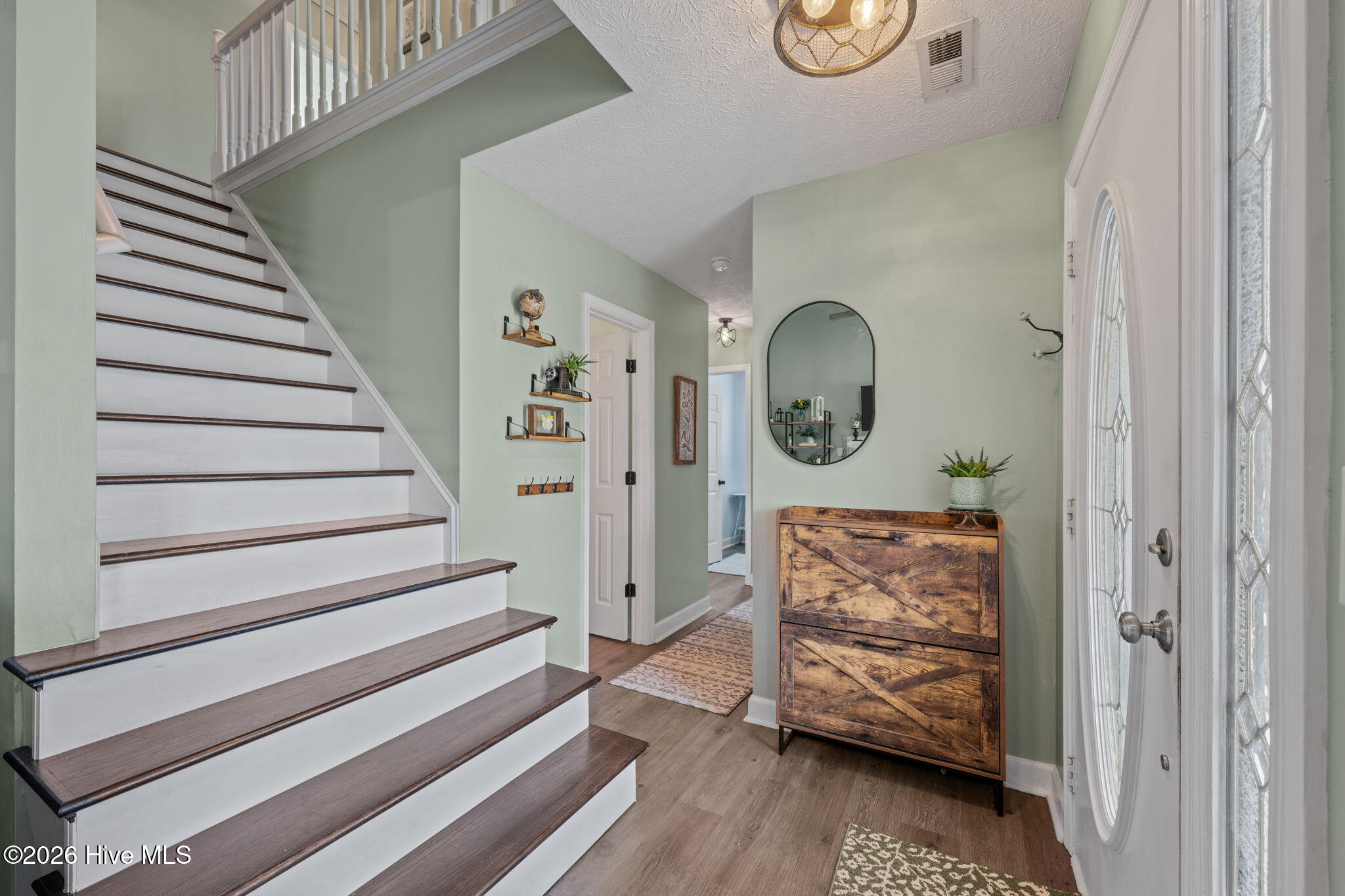615 Fox Ridge Court Havelock, NC 28532 - Photo 17 of 40 entryway/ stairs
