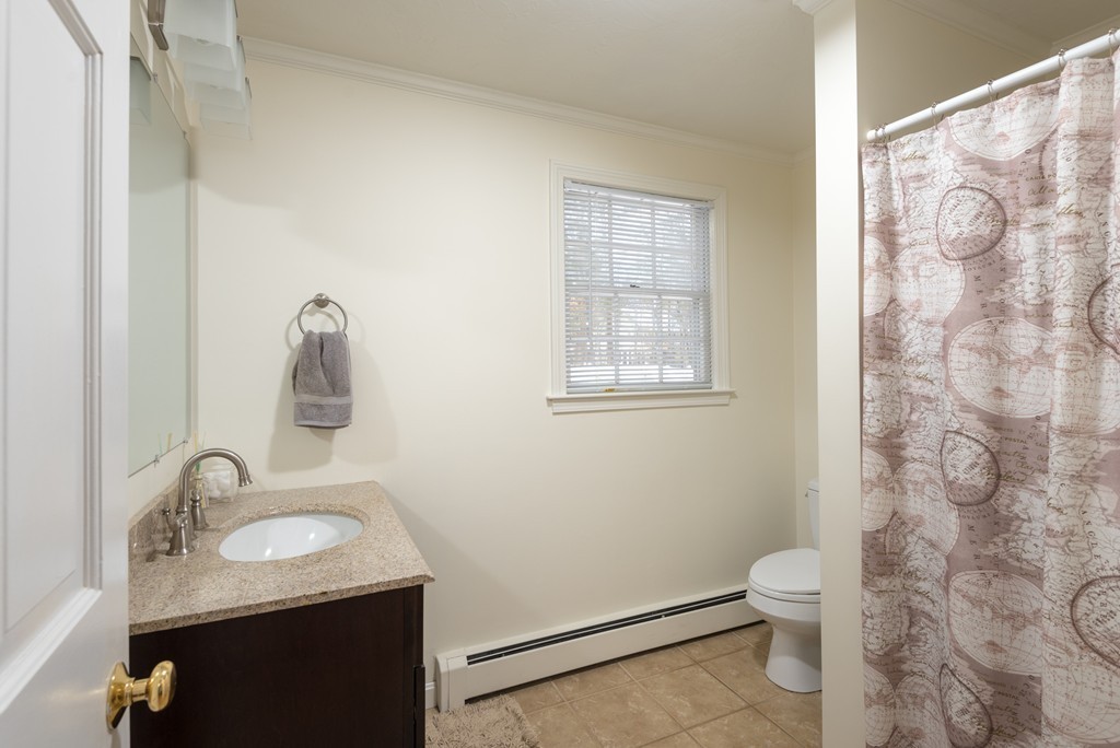 11 Pheasanthill Road Norfolk, MA 02056 - Photo 17 of 29 Gallery Image 17