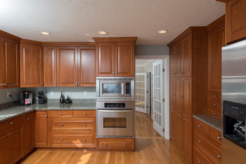 11 Pheasanthill Road Norfolk, MA 02056 - Photo 8 of 29 Gallery Image 8