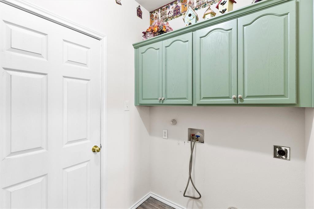 3505 Austin Street Gainesville, TX 76240 - Photo 17 of 20 a bathroom with a shower