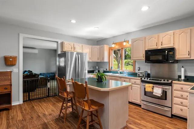 $639,900 | 4351 Crown Point Road, Bridport, VT 05734