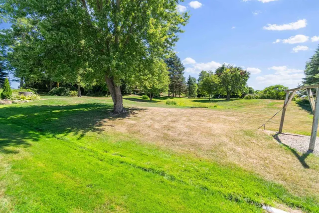 $639,900 | 4351 Crown Point Road, Bridport, VT 05734