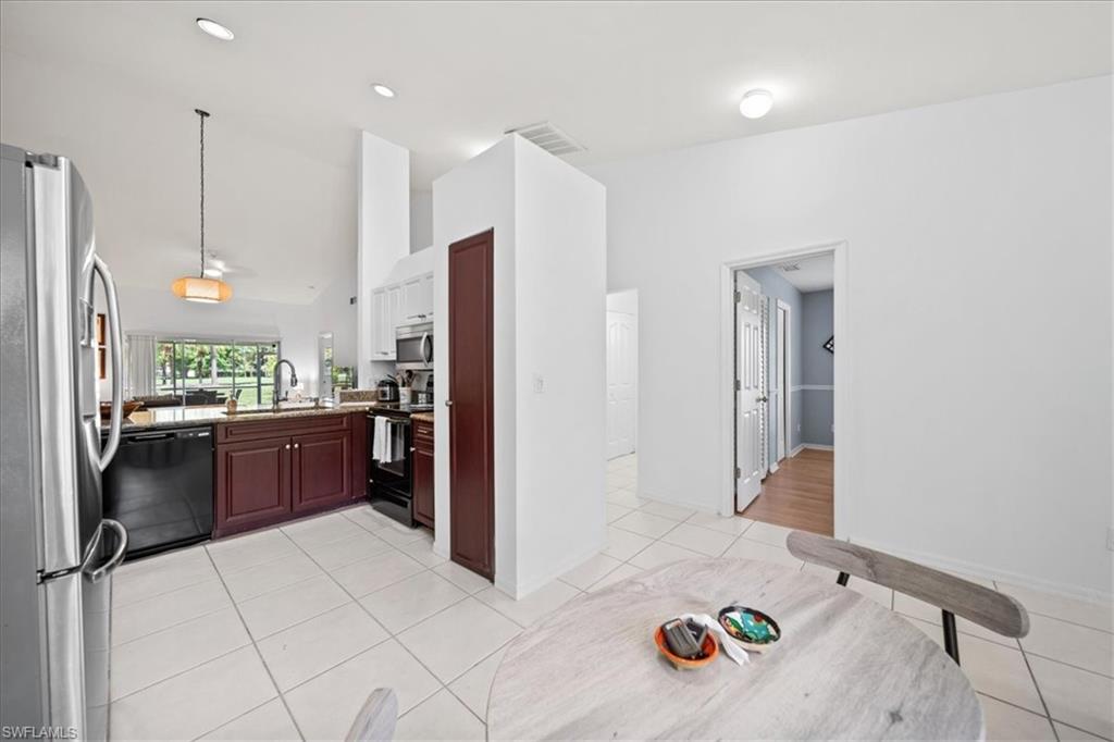 627 St Andrews Boulevard Naples, FL 34113 - Photo 7 of 39