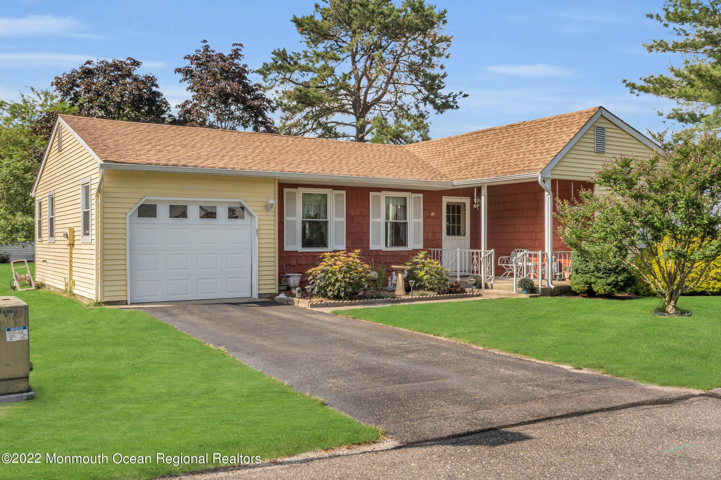 47 Berkshire Road Whiting, NJ 08759 - Photo 3 of 31 003_1_3
