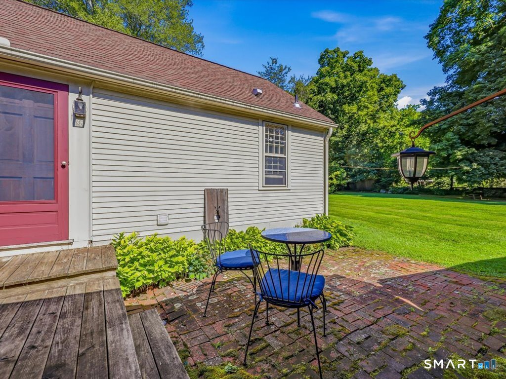 220 Thayer Road Haddam, CT 06441 - Photo 7 of 40 Gallery Image 7