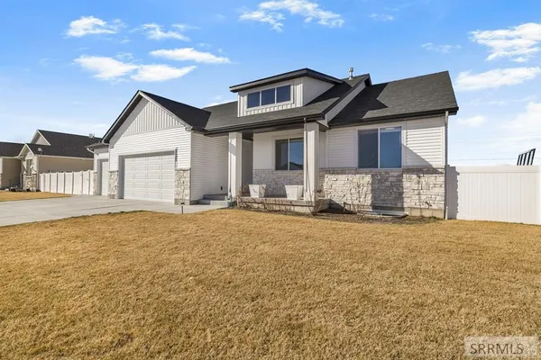 $599,900 | 2525 East Pinnacle Drive, Idaho Falls, ID 83401