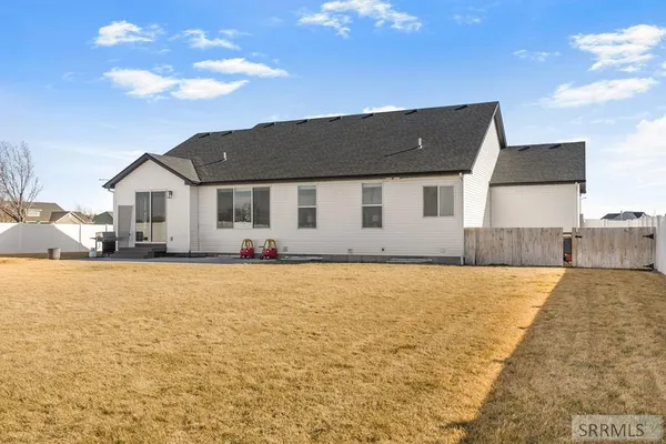 $599,900 | 2525 East Pinnacle Drive, Idaho Falls, ID 83401