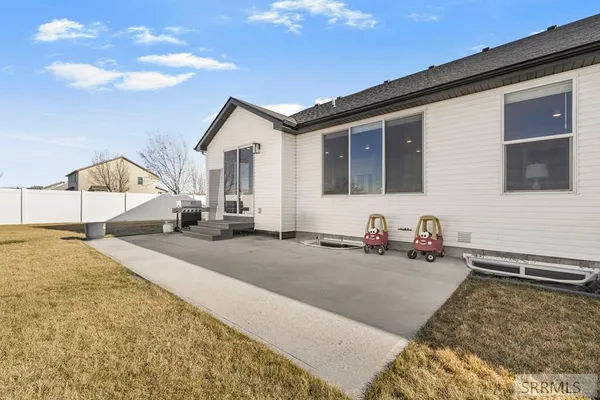 $599,900 | 2525 East Pinnacle Drive, Idaho Falls, ID 83401