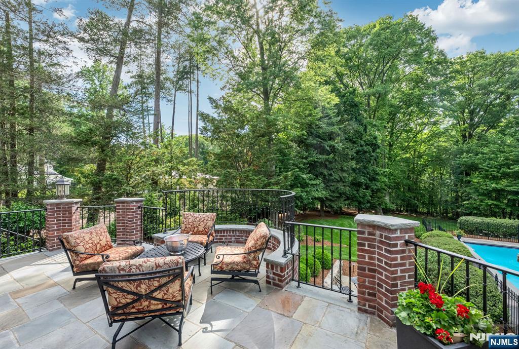 236 Mountain Avenue Ridgewood, NJ 07450 - Photo 23 of 50