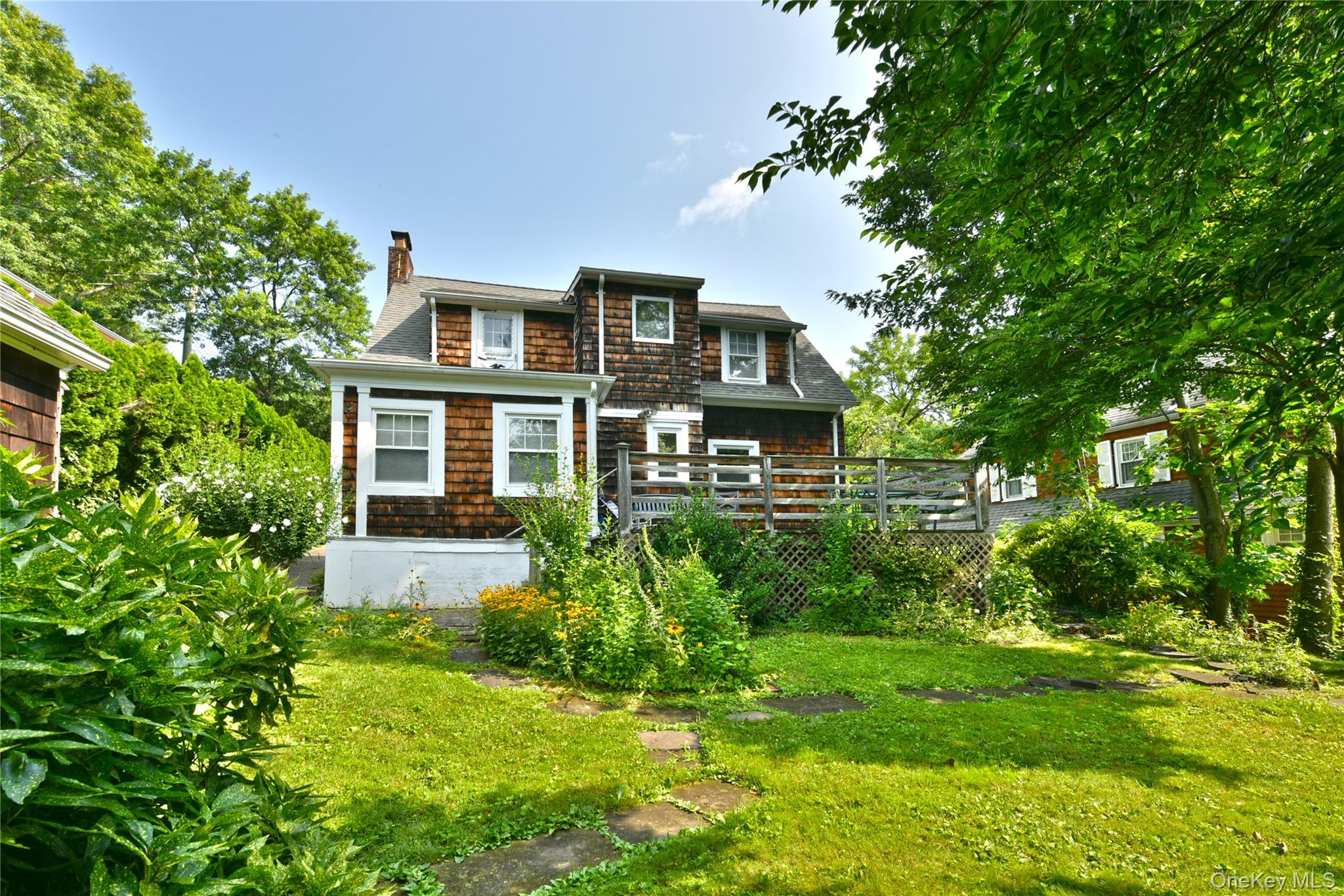 308 38th Road Queens, NY 11363 - Photo 29 of 30 Gallery Image 29