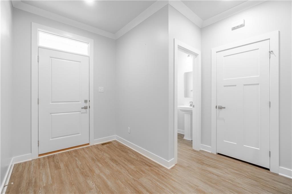 1058 Blackhawk Road Valencia, PA 16059 - Photo 3 of 25 Gallery Image 3