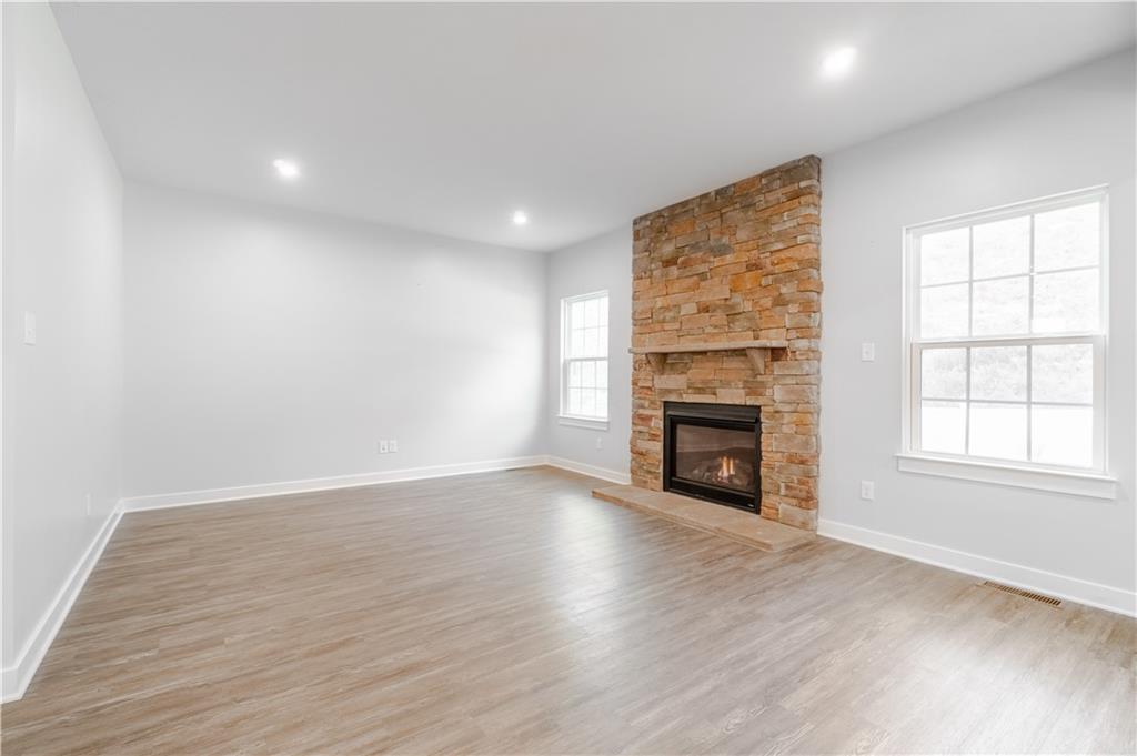 1058 Blackhawk Road Valencia, PA 16059 - Photo 6 of 25 Gallery Image 6