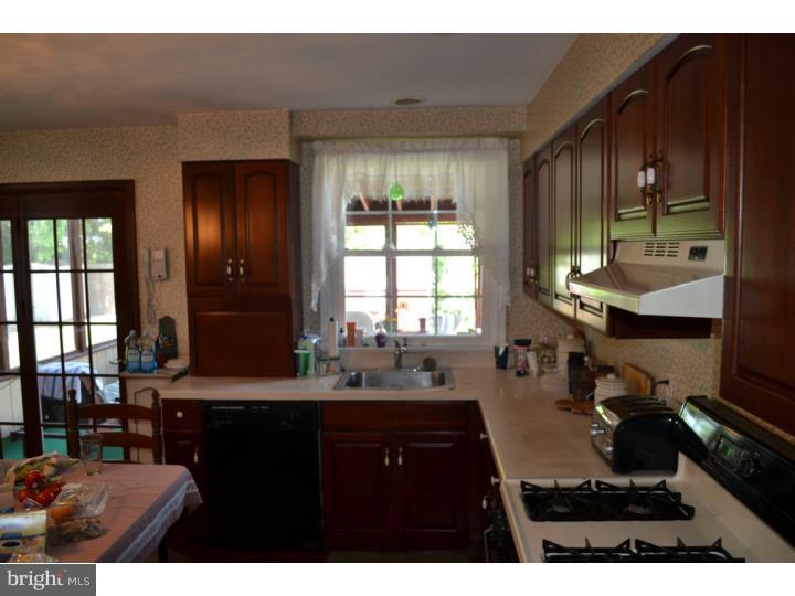 738 Michell Street Ridley Park, PA 19078 - Photo 15 of 20 Kitchen