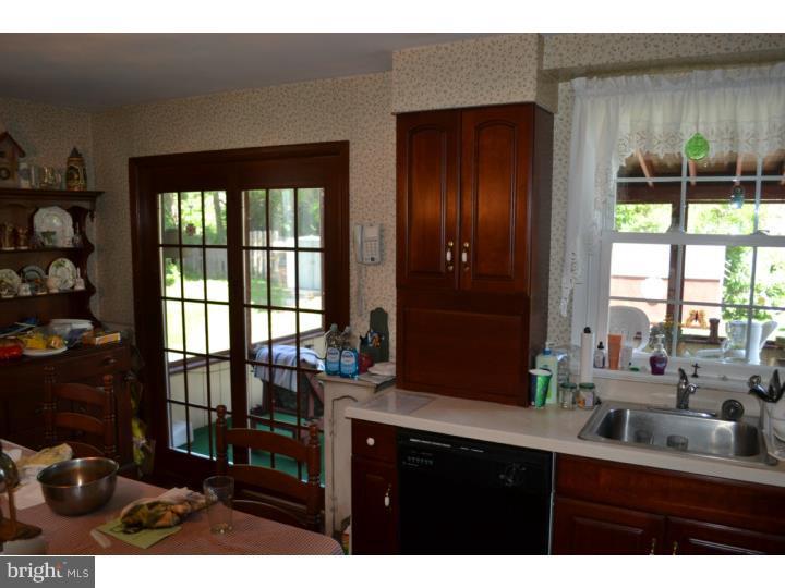 738 Michell Street Ridley Park, PA 19078 - Photo 17 of 20 Kitchen