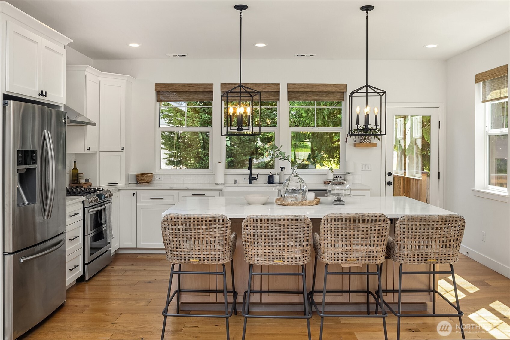 5256 40th Avenue Southwest Seattle, WA 98136 - Photo 15 of 40