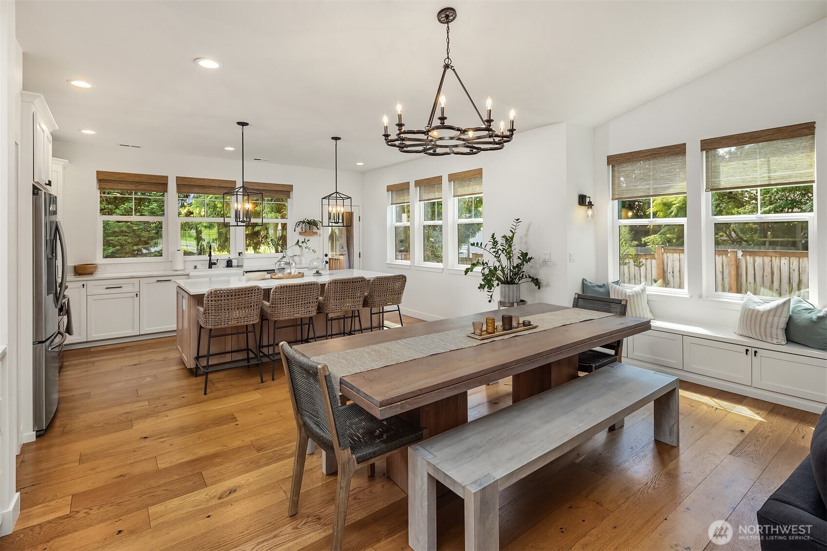 5256 40th Avenue Southwest Seattle, WA 98136 - Photo 7 of 40