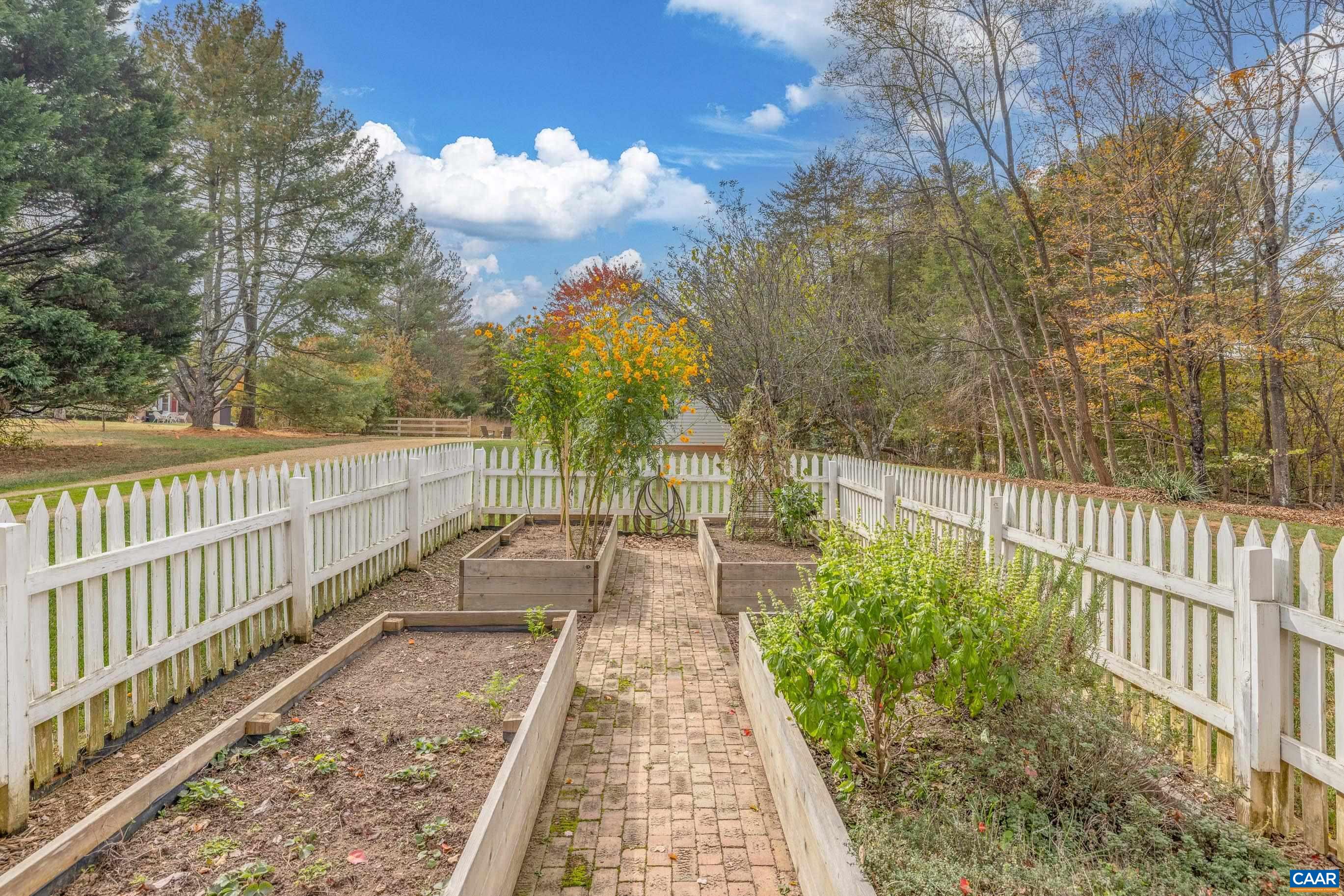 3 Buck Mountain Road Earlysville, VA 22936 - Photo 43 of 48 a view of a balcony with wooden floor