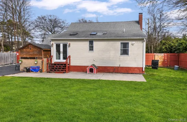 $659,999 | 824 Lincoln Avenue, Bohemia, NY 11716