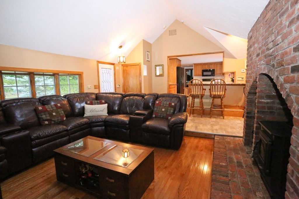 36 Coburn Road Berlin, MA 01503 - Photo 11 of 21