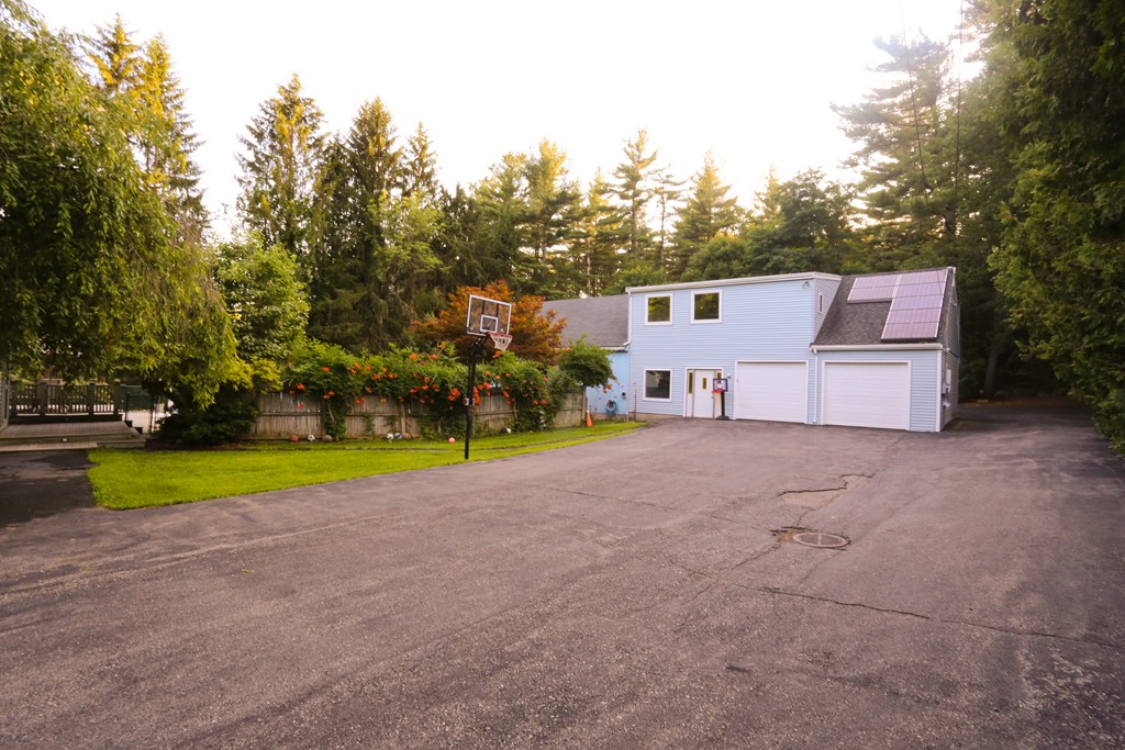 36 Coburn Road Berlin, MA 01503 - Photo 3 of 21