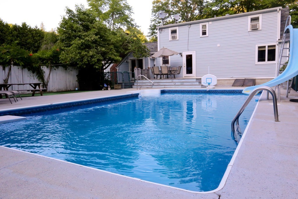 36 Coburn Road Berlin, MA 01503 - Photo 8 of 21