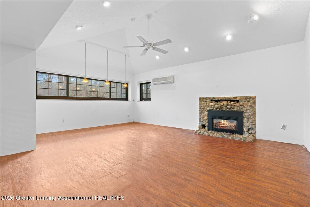 2593 Mt Hope Road Okemos, MI 48864 - Photo 12 of 46 17-Media Jett - 29