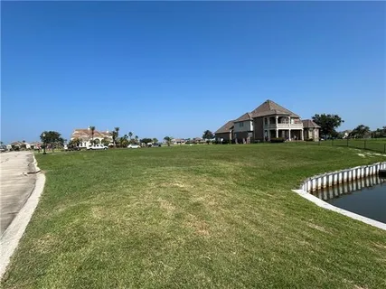 $240,000 | 2064 Lakeshore Boulevard South, Slidell, LA 70461