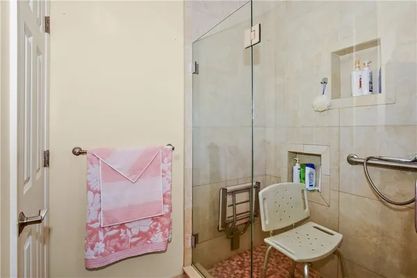 $629,900 | 170 Providence Pike, Unit 7, North Smithfield, RI 02896