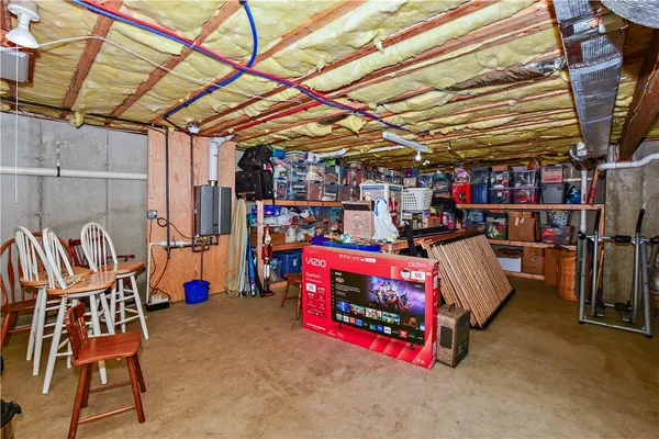 $629,900 | 170 Providence Pike, Unit 7, North Smithfield, RI 02896