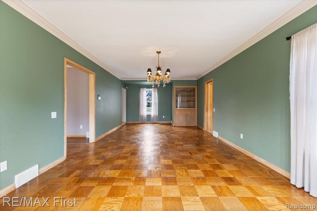 754 Shelden Road Grosse Pointe Shores, MI 48236 - Photo 16 of 44