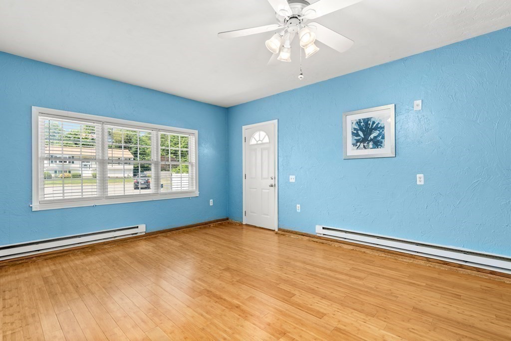 11 Meadowsweet Road Shrewsbury, MA 01545 - Photo 18 of 23 Gallery Image 18