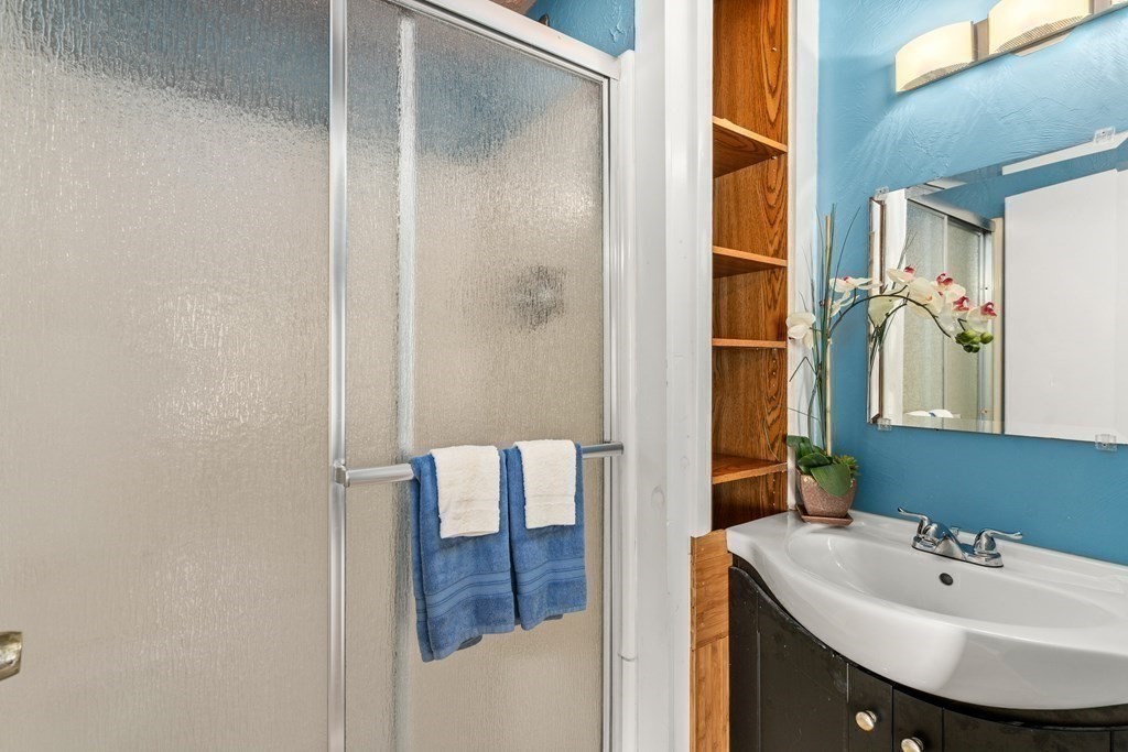 11 Meadowsweet Road Shrewsbury, MA 01545 - Photo 20 of 23 Gallery Image 20