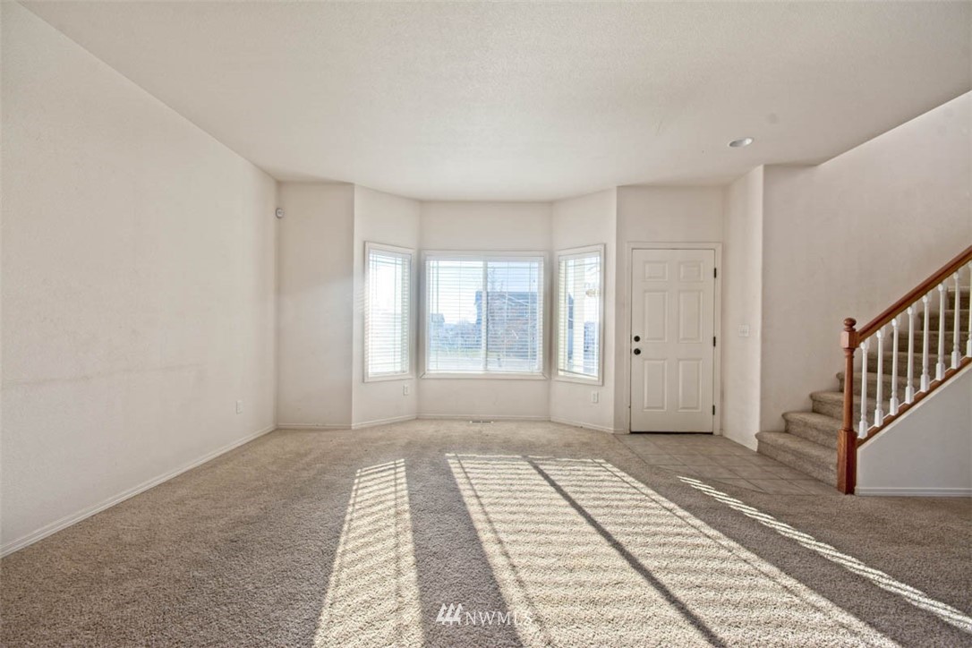 820 Polo Ridge Moses Lake, WA 98837 - Photo 3 of 23 Gallery Image 3