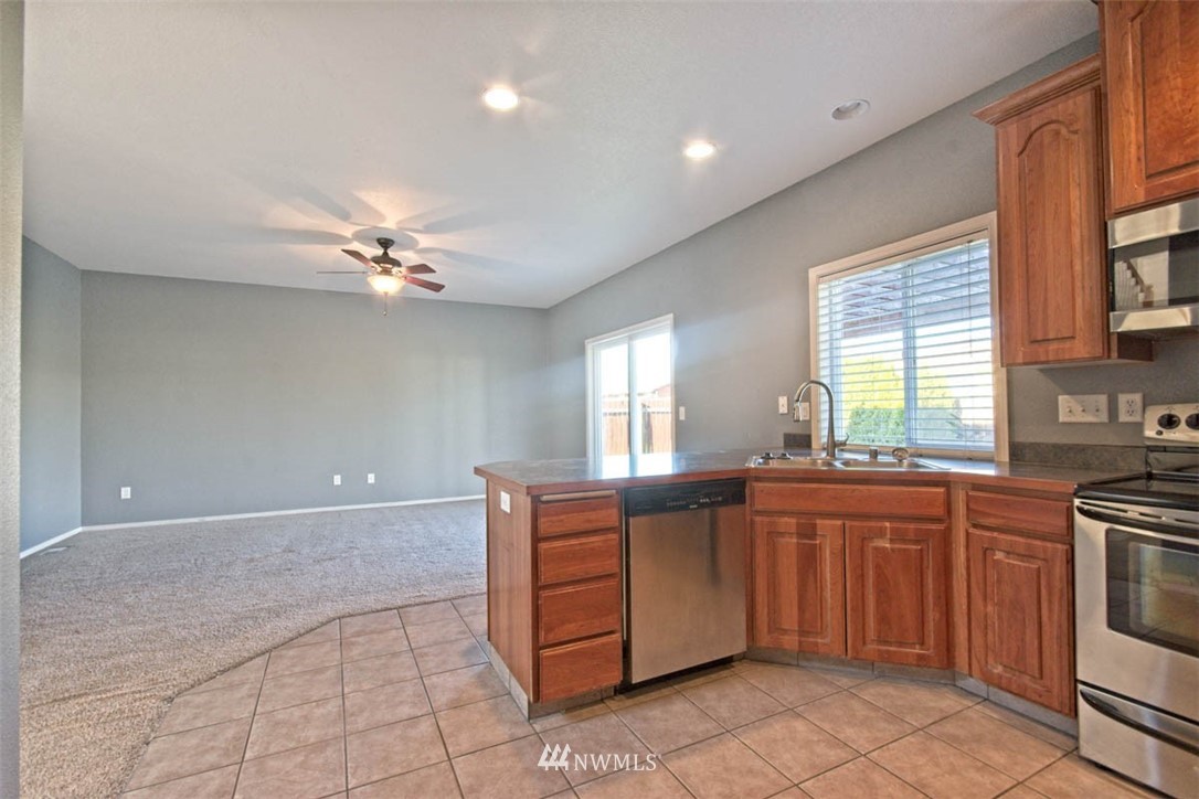 820 Polo Ridge Moses Lake, WA 98837 - Photo 7 of 23 Gallery Image 7