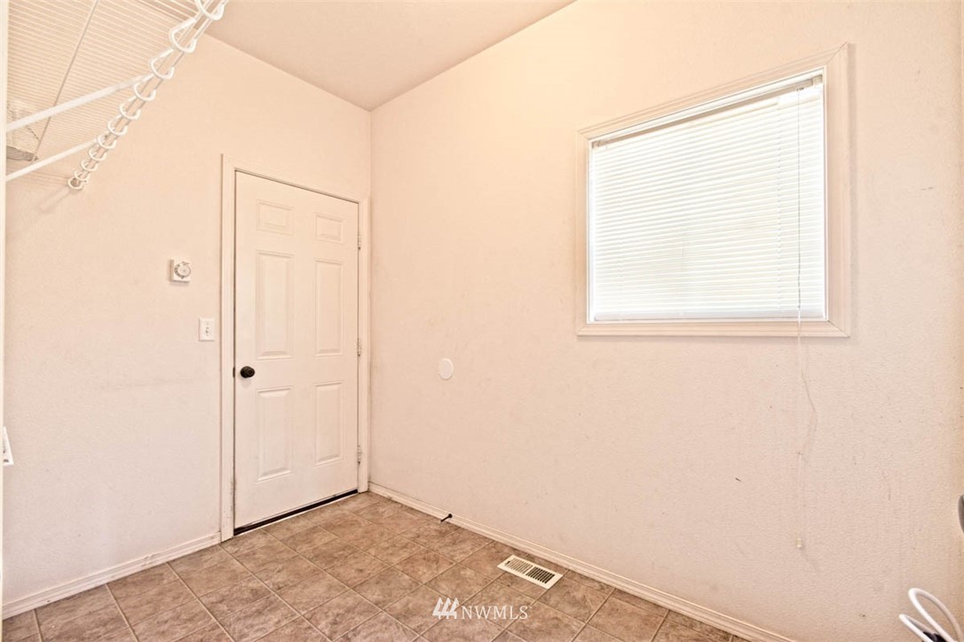 820 Polo Ridge Moses Lake, WA 98837 - Photo 8 of 23 Gallery Image 8