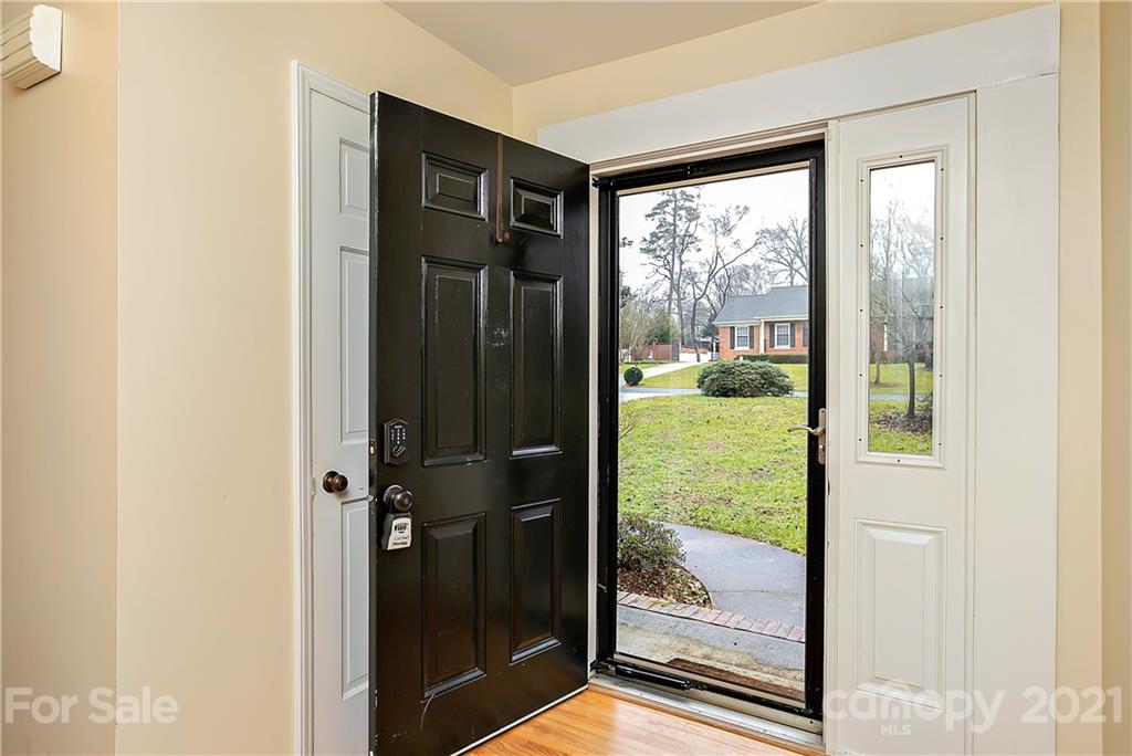 3038 Markworth Road Charlotte, NC 28210 - Photo 2 of 24